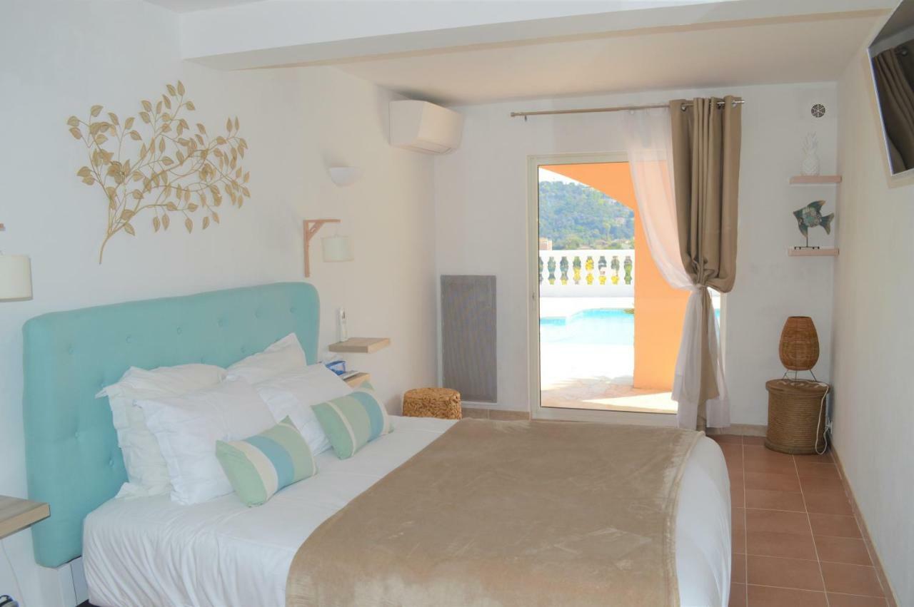 Villa La Terre Des Lauriers Vallauris Esterno foto