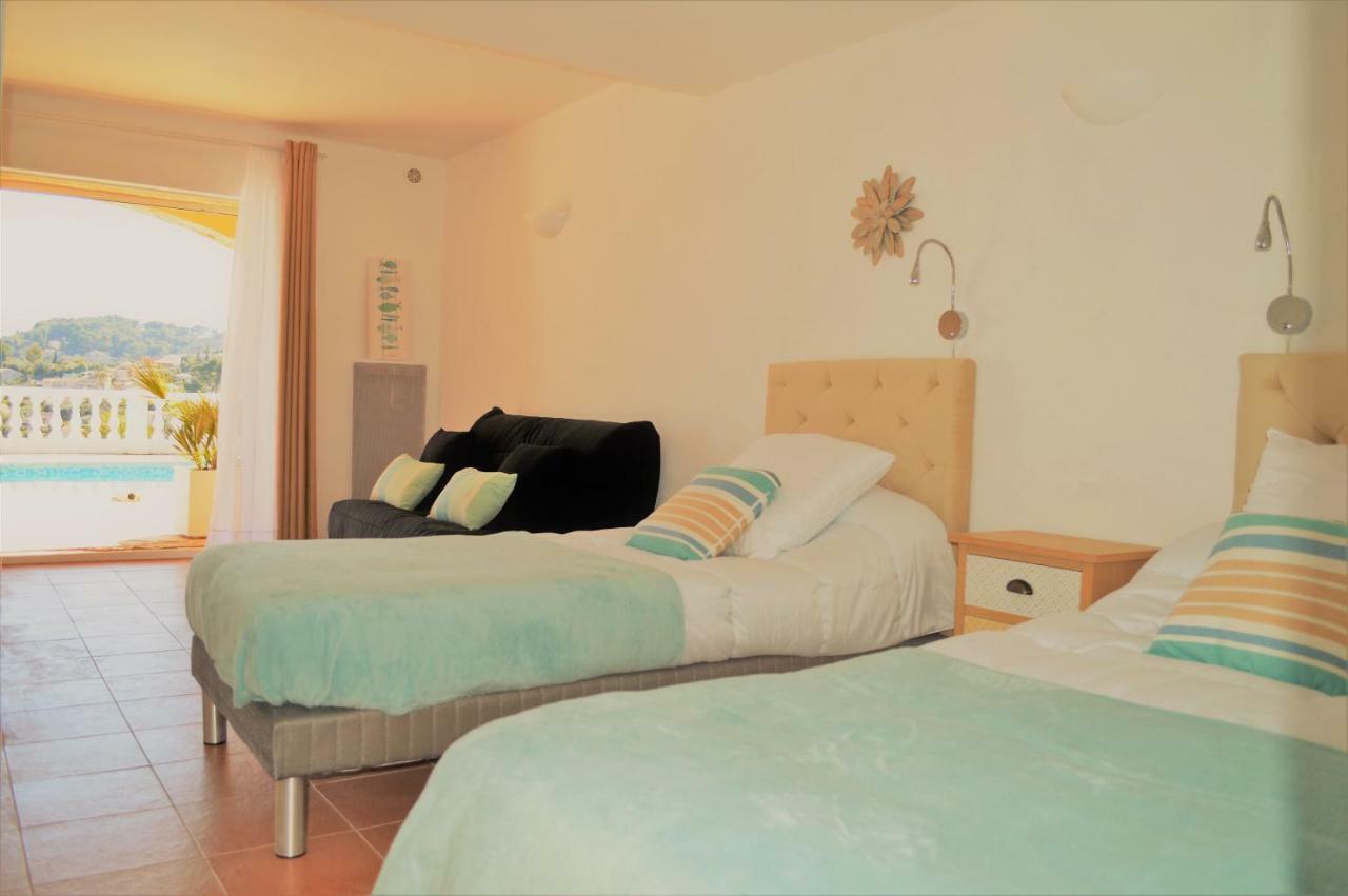 Villa La Terre Des Lauriers Vallauris Esterno foto