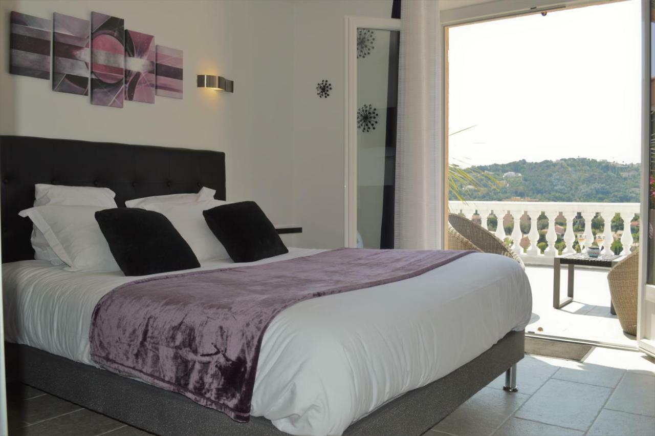 Villa La Terre Des Lauriers Vallauris Esterno foto